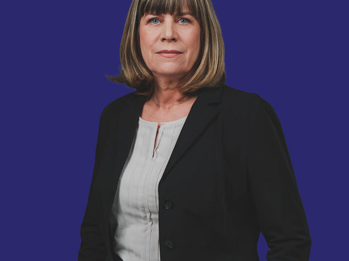 Румяна Бетова пред БНР: "Застраховка „Помощ при пътуване в чужбина“ ни осигурява спокойствие и финансова защита, когато сме на път."