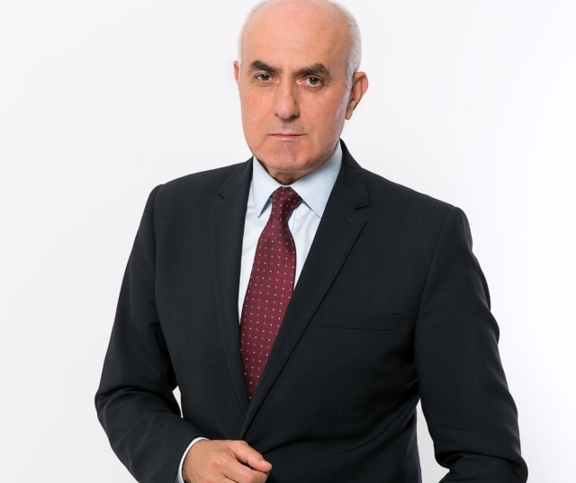 Награда за Петър Аврамов